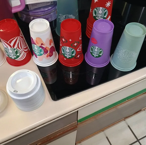 STARBUCKS COLLECTION OF REUSABLE CUPS WITH / LIDS - Picture 3 of 3